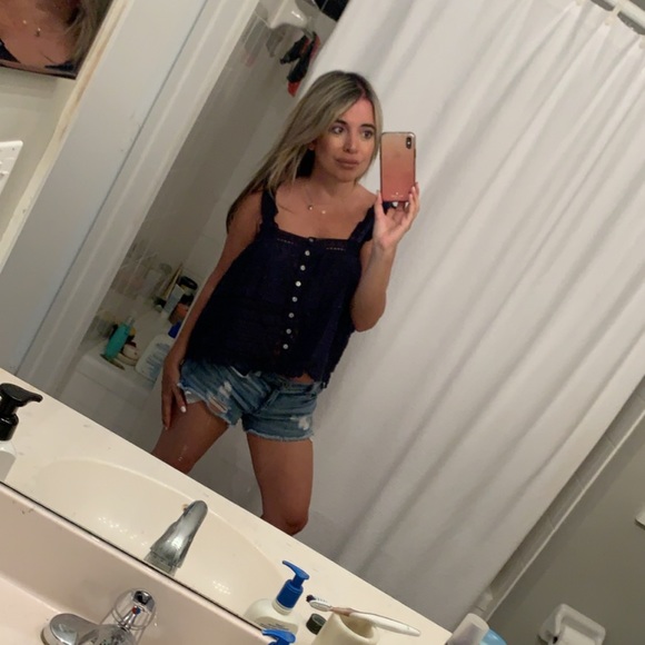 Meet your Posher, Joanne - Picture 1 of 1